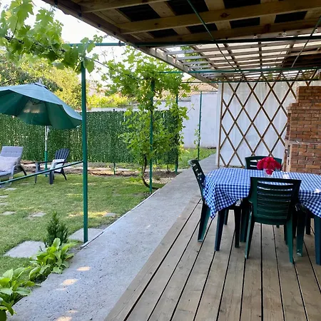 Viletta Natali Apartment *
